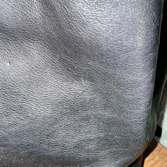 Dooney & Bourke Florentine Large Zip Barlow - Picture 4 of 11